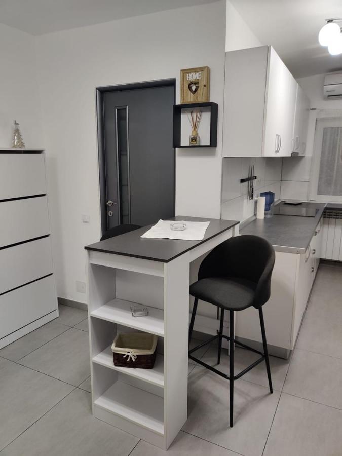 Mdm Apartment Cluj-Napoca Buitenkant foto
